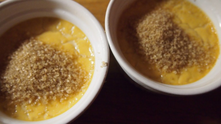 creme brulee, ruokosokeri, paahtovanukas