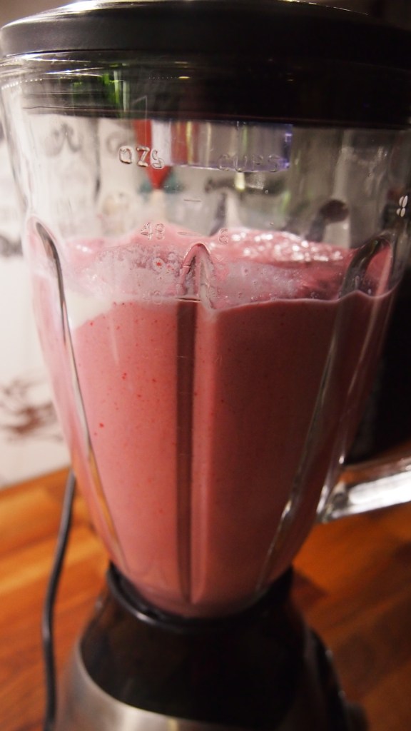 vadelma, mansikka, smoothie