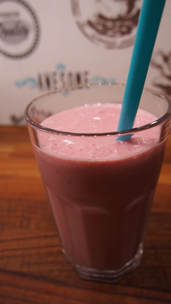 vadelma, mansikka, smoothie