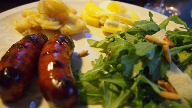 chorizo, rucolasalaatti, rucola, paremsan, pinjansiemen, mango, mozzarella, mango-mozzarellasalaatti, lämmin perunasalaatti, perunasalaatti